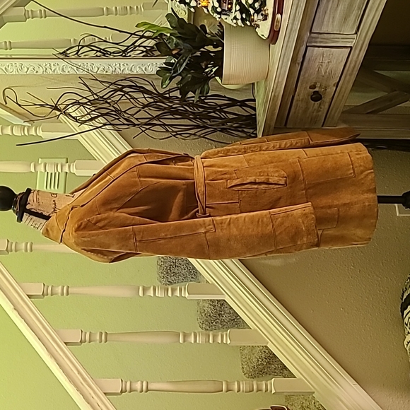 Wilson's Leather Women's suede jacket - Picture 3 of 6